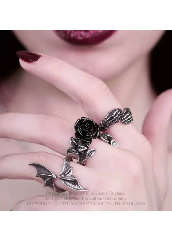Alchemy Last Embrace Ring Silver