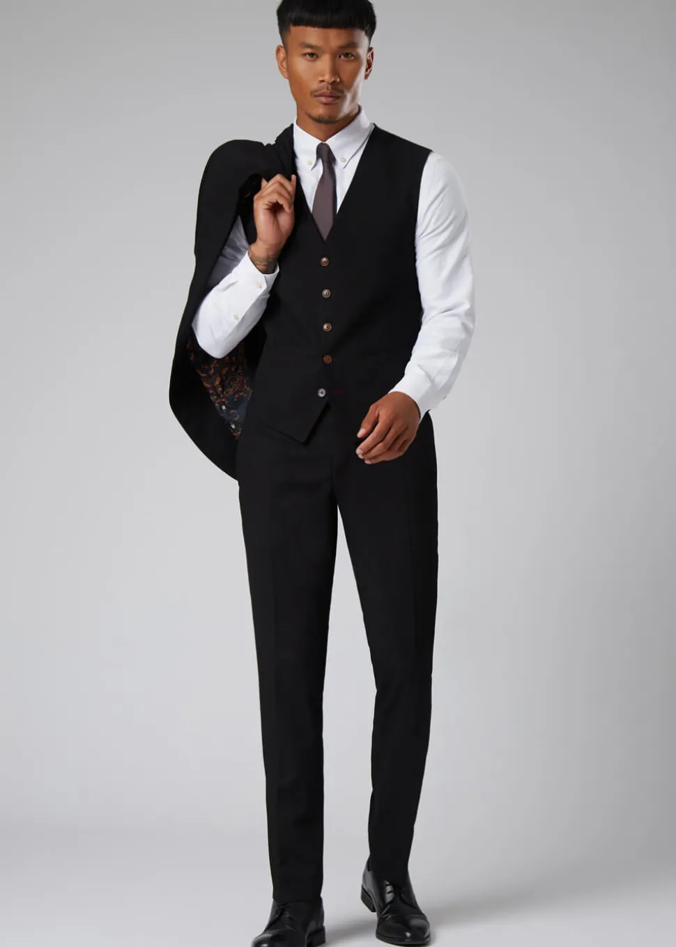 antique_rogue_branton_gil_0.webp Antique Rogue Branton Gilet Black