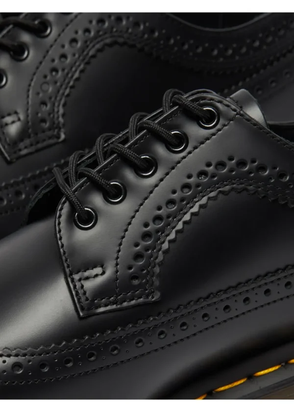 Dr. Martens 3989 Smooth Leather Brogues Shoes Black