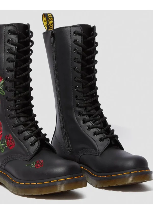 Dr. Martens 1914 Vonda Boots Black