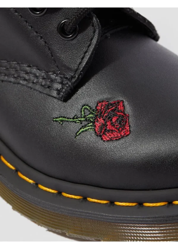 Dr. Martens 1914 Vonda Boots Black