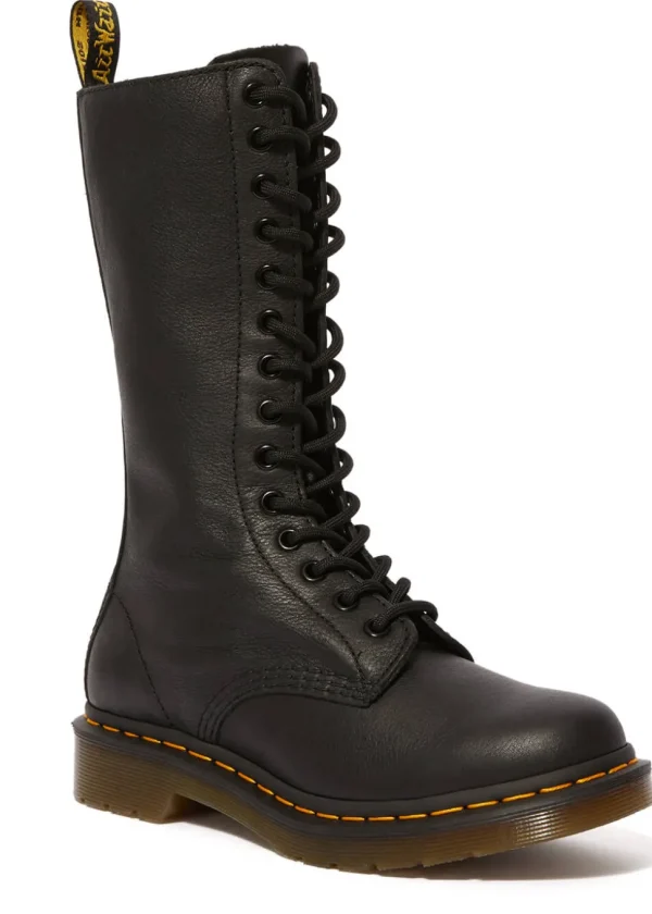 Dr. Martens 1B99 Virginia Boots Black