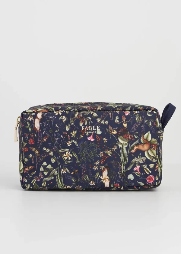 Fable England Wolf Garden Travel Pouch Navy