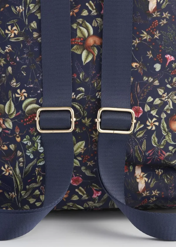 Fable England Wolf Garden Backpack Navy