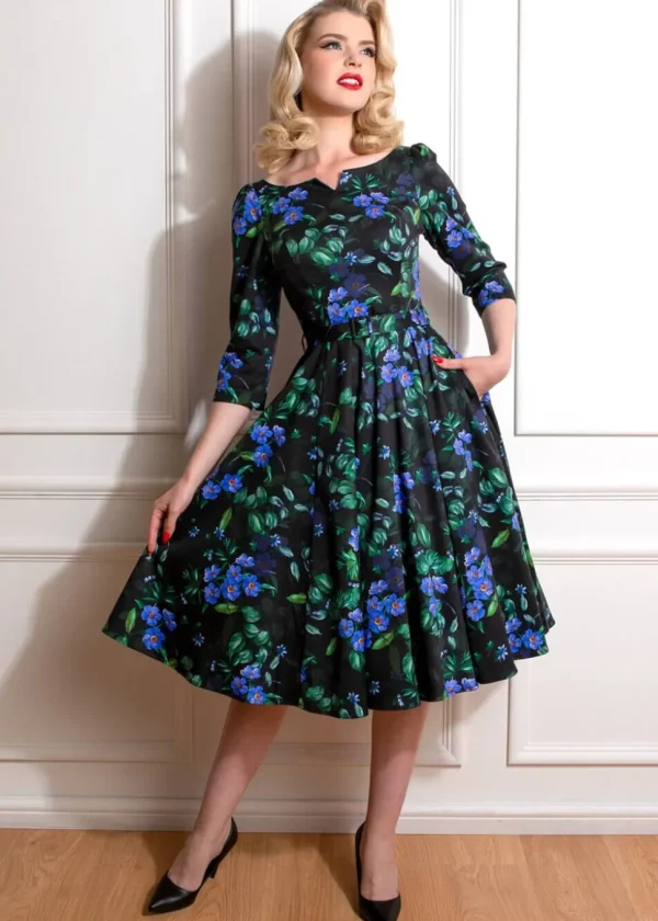 Hearts & Roses Amira Floral 50's Swing Dress Black