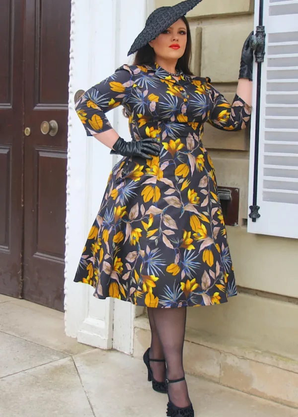 Hearts & Roses Mila Floral 50's Swing Dress Black