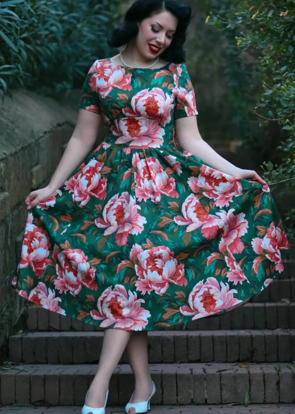 Hearts & Roses Norah Floral 50's Swing Dress Green