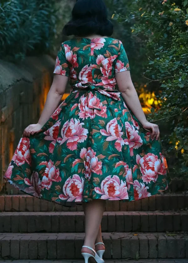 Hearts & Roses Norah Floral 50's Swing Dress Green