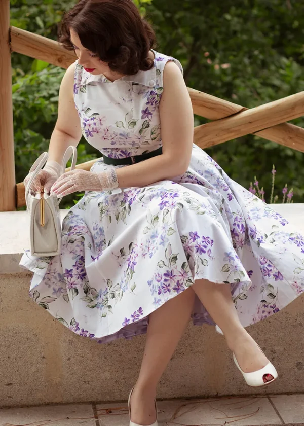 Hearts & Roses Tasha Floral 50's Swing Dress White Blue