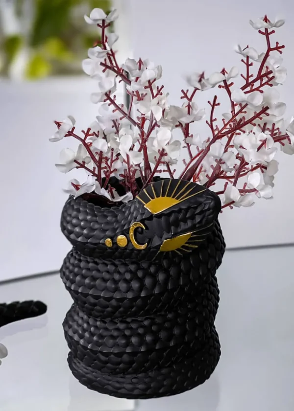 Killstar Serpentina Snake Bud Vase Black