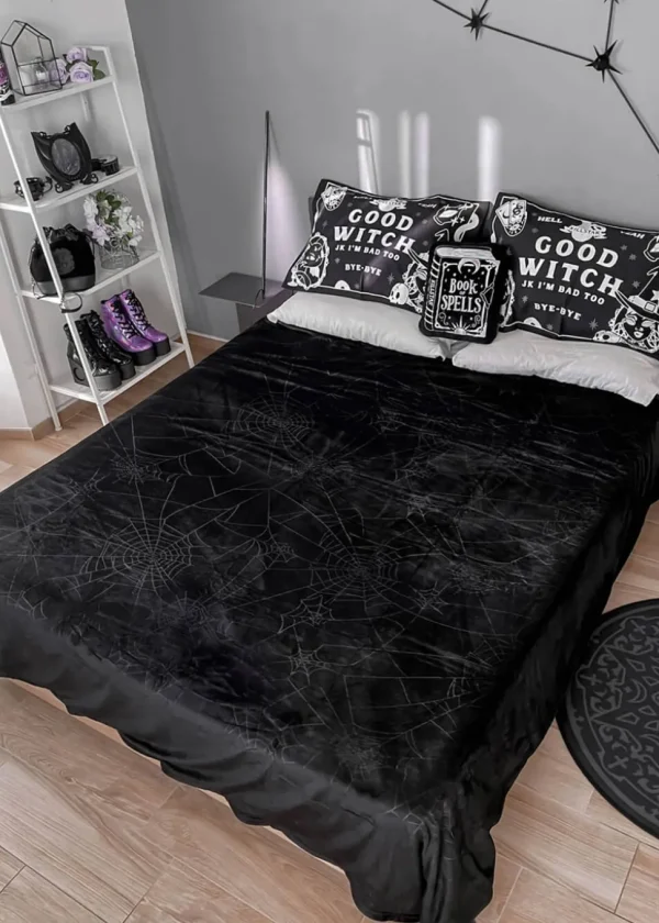 Killstar Webbed Bedspread Black