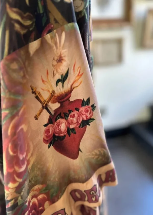 Market Of Stars Courage Dear Sacred Heart Long Kimono Multi