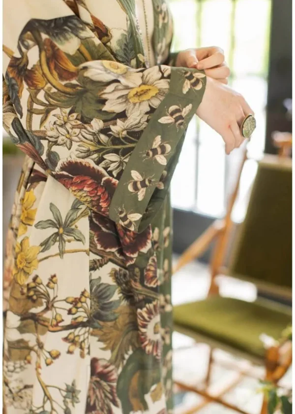 Market Of Stars Love Grows Wild Long Kimono