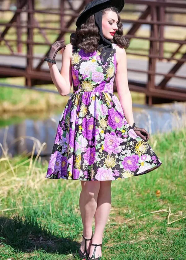 Retrolicious Vintage Floral 50's Swing Dress Purple