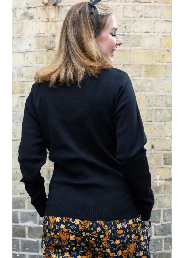 Run & Fly Highland Cows Sweater Black