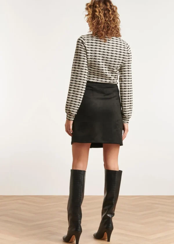 Smashed Lemon Groovy Baby 60's Skirt Black