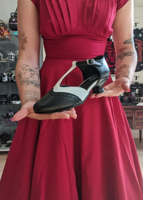 Steelground Gemma Leather 50's Pumps Black White