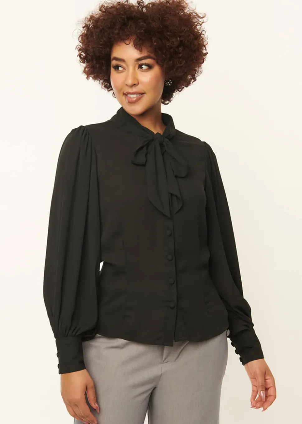 Unique Vintage Gwen 40's Blouse Black